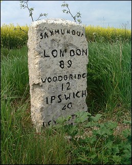 detail of Saxmundham milestone at TM384625